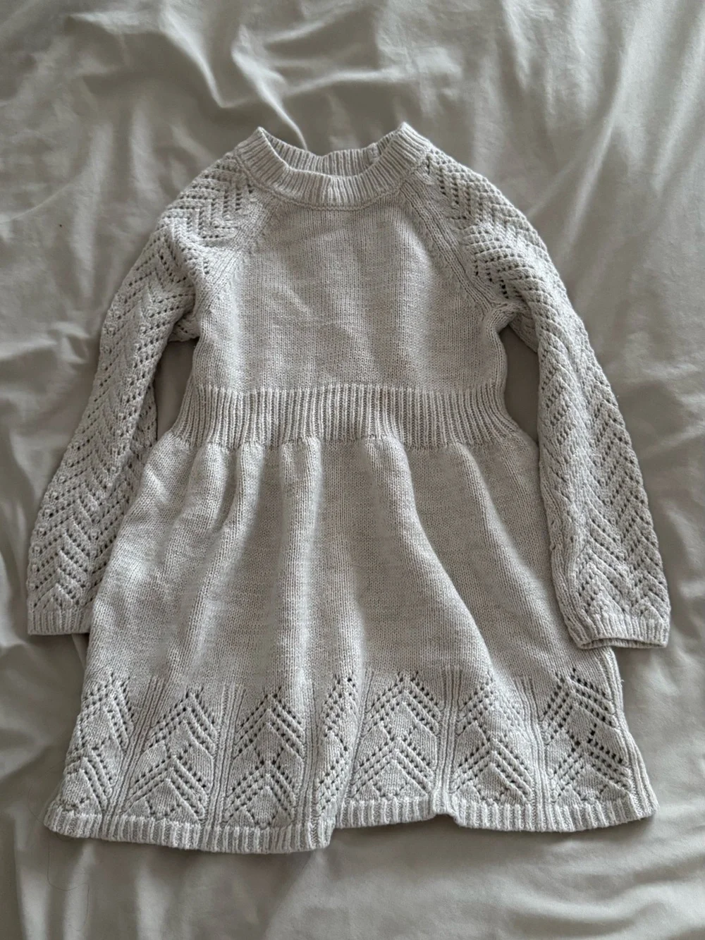 H&M Cat & Jack Carter’s Toddler Girl Clothing Bundle 3T-5T Sweaters Dresses 7 Pc